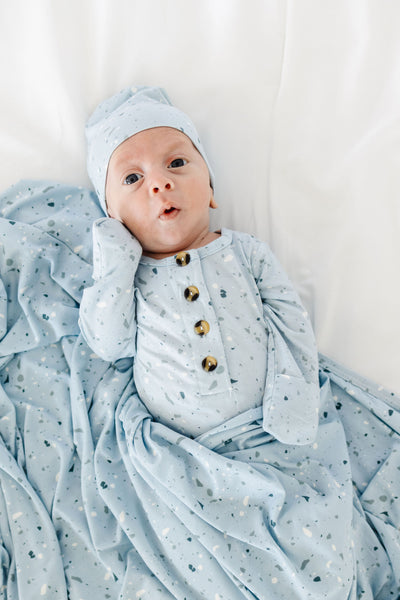Steele Newborn Hat Bundle (Gown)