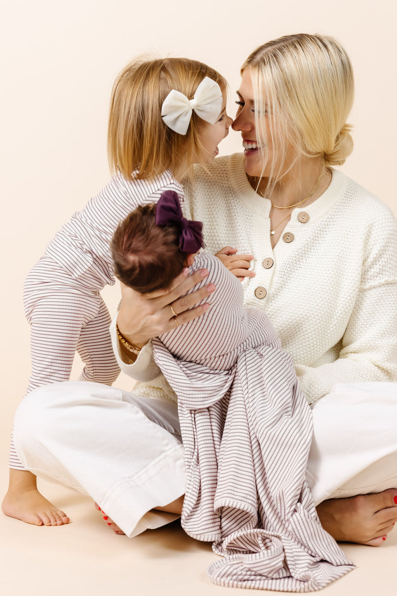 Vivian Ribbed Newborn Hat Bundle (Gown)
