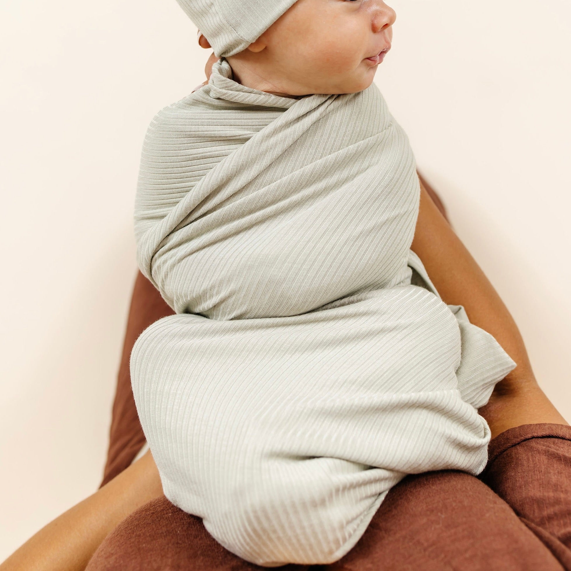 Noah Ribbed Swaddle Blanket