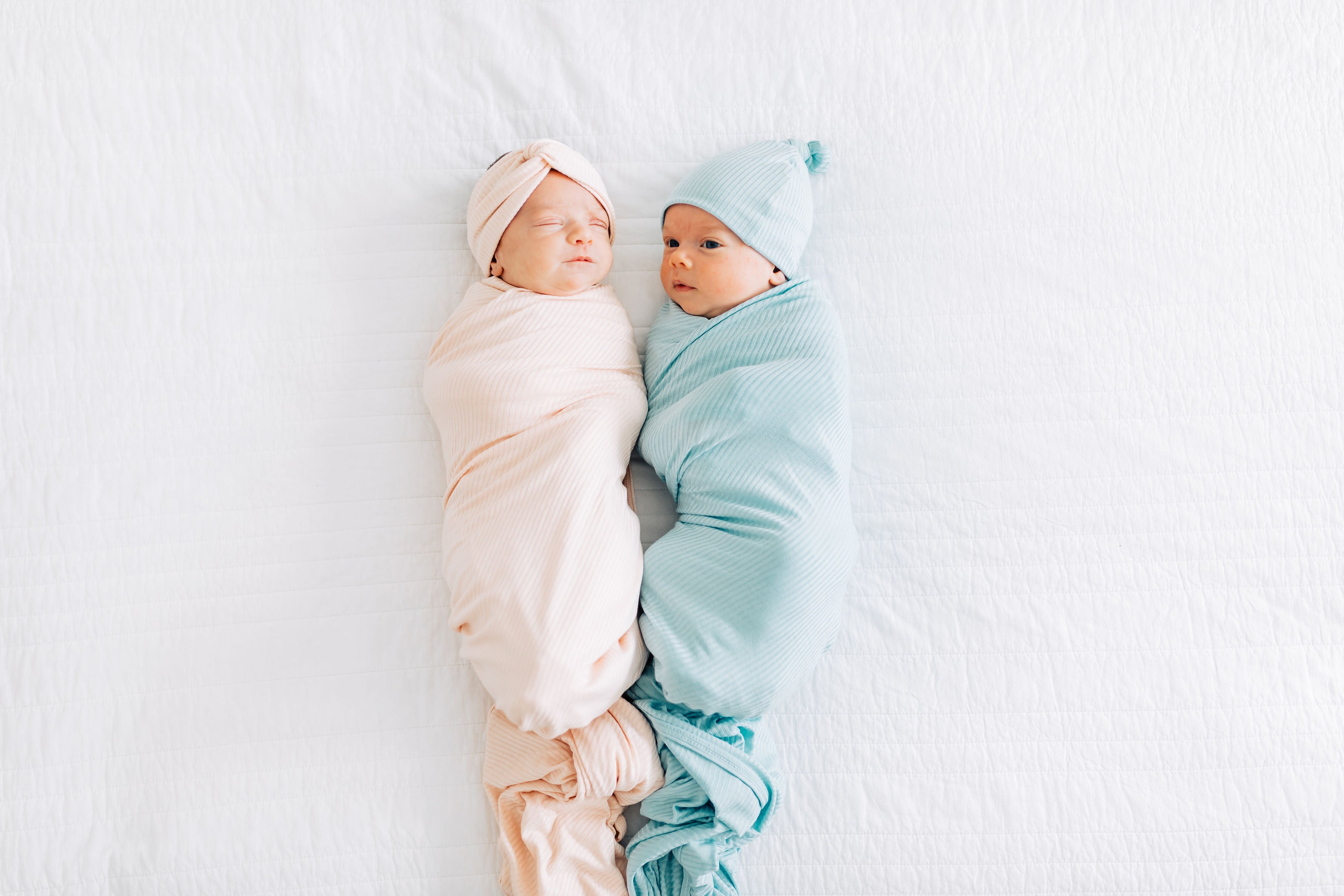 Oliver Ribbed Newborn Hat Bundle (Gown)