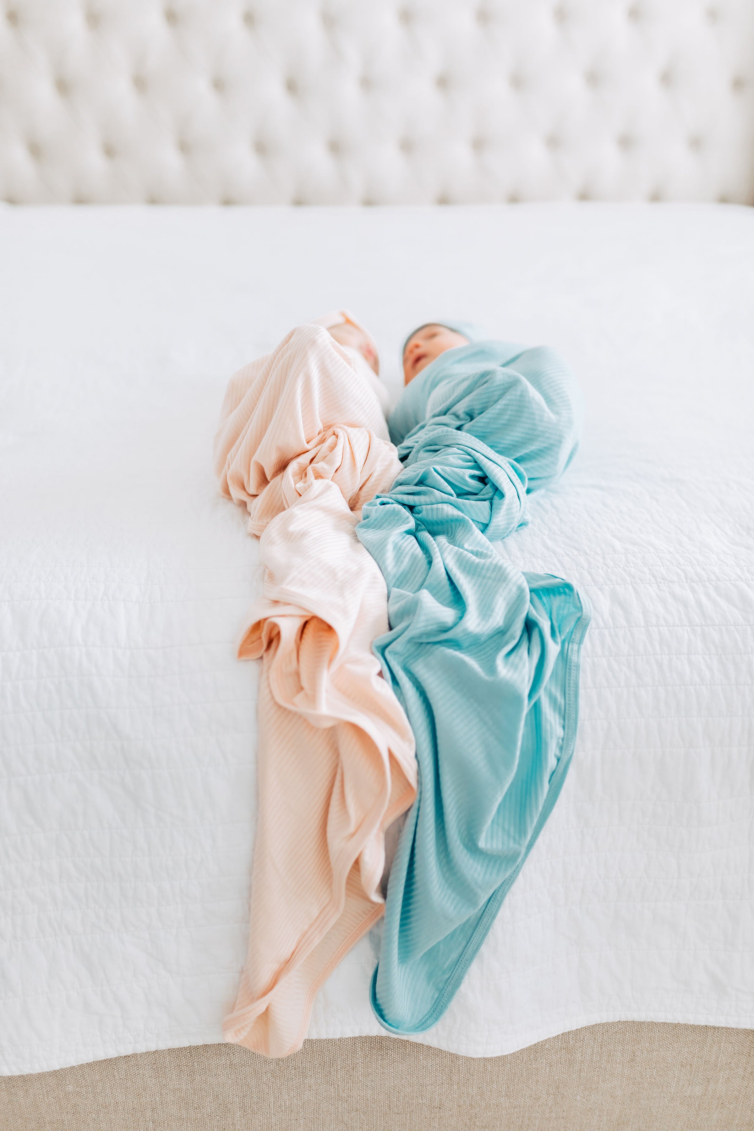 Oliver Ribbed Swaddle Blanket