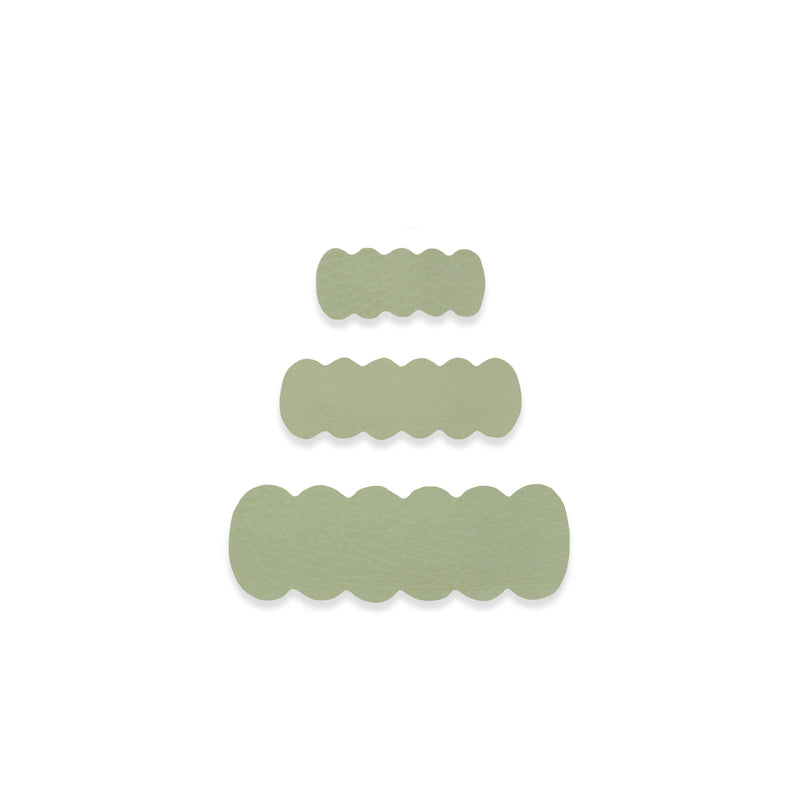 Leather - Laurel Scallop Snap Clip